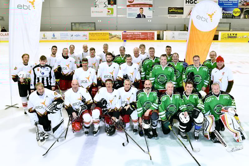 EIshockeyspiel EBL_Gruppenbild